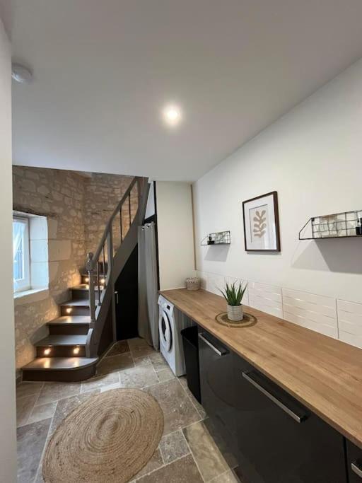 Charmante Maison De Bourg Cosy Acces Wifi Sepmes Eksteriør bilde