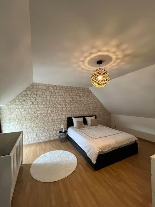 Charmante Maison De Bourg Cosy Acces Wifi Sepmes Eksteriør bilde