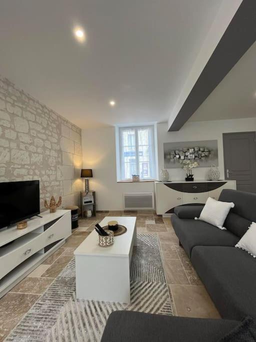 Charmante Maison De Bourg Cosy Acces Wifi Sepmes Eksteriør bilde