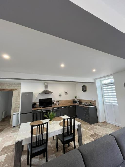 Charmante Maison De Bourg Cosy Acces Wifi Sepmes Eksteriør bilde